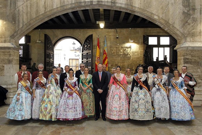 Fabra Con Falleras
