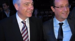Los Socialistas Pere Navarro Y François Hollande