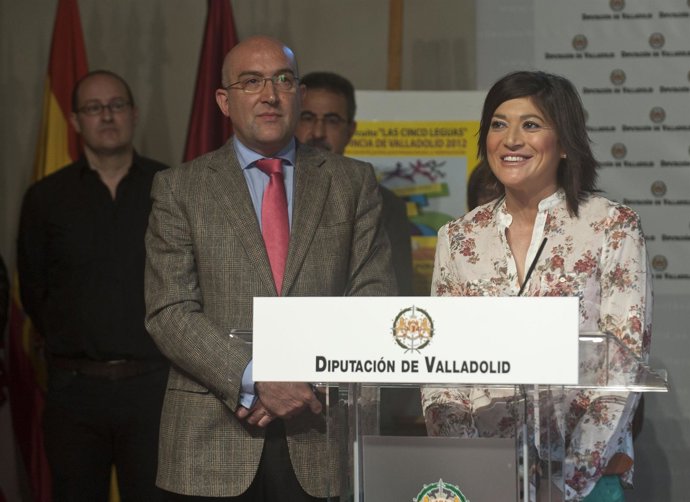 Carnero (D) Y Mayte Domínguez