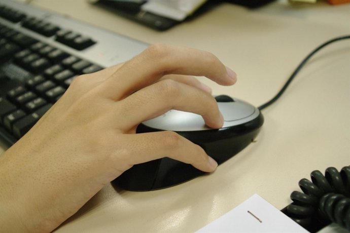 Recurso De Usuario Con Ordenador 