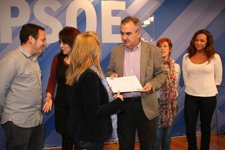 Rafael González Tovar Tras Presentar Los Avales Necesarios Para Ser Precandidato