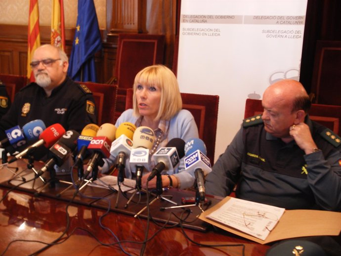  Subdelegada Gobierno En Lleida I.Manso, Coronel G.Civil P.Rguez., Jefe CNP Llei
