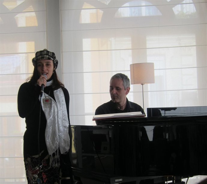 Aura Kuby Y Pepe Santos 