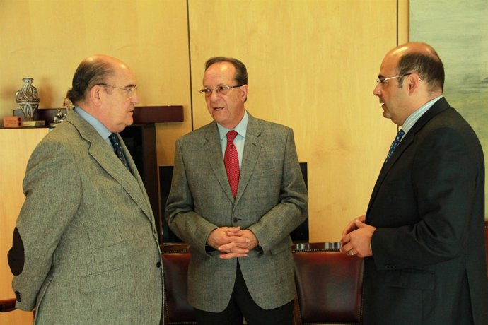 NP Y Fotos Convenio Academia De Buenas Letras