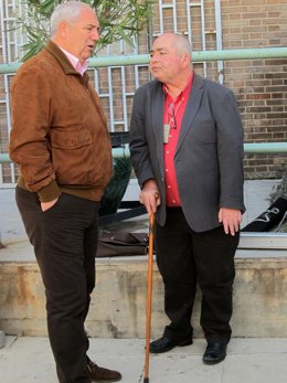 Francisco Carbonero Y Manuel Pastrana Conversan Antes De Atender A Los Medios.