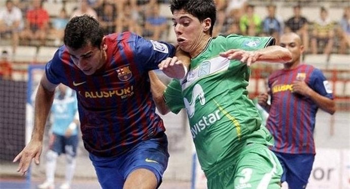 Matías, Del Inter Movistar, Lucha Un Balón