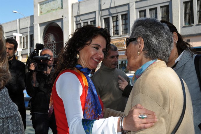 La Consejera De Salud, María Jesús Montero, En Pino Montano