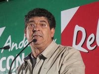 Valderas invita a "perseguir la utopía" porque si no "la gente de bien perderá el futuro de hijos y nietos"