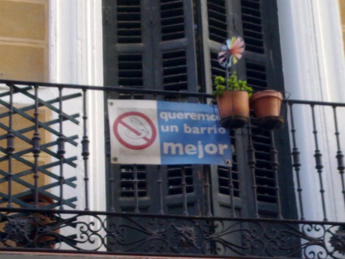 Carteles contra el ruido en Madrid