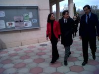 González niega tener relación con el caso Gürtel y dice que si alguien tiene pruebas, "que las ponga encima de la mesa"