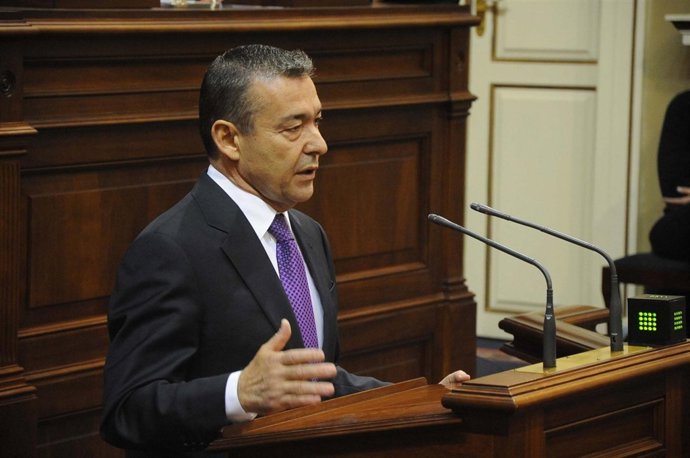 El Presidente Canario, Paulino Rivero, En El Debate De La Nacionalidad