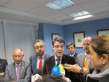 Álvaro Nadal Hace Declaraciones A Los Medios En La Sede De Asempal