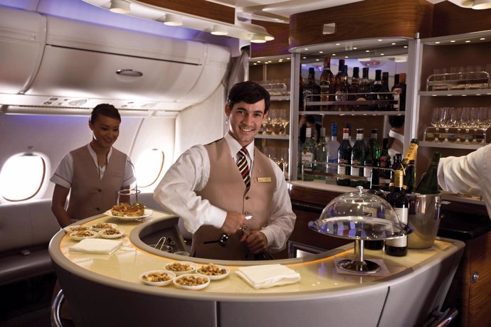 Bar A Bordo De Un A380 De Emirates