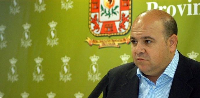 El Diputado Provincial De Familia Y Bienestar Social, Antonio Robles.