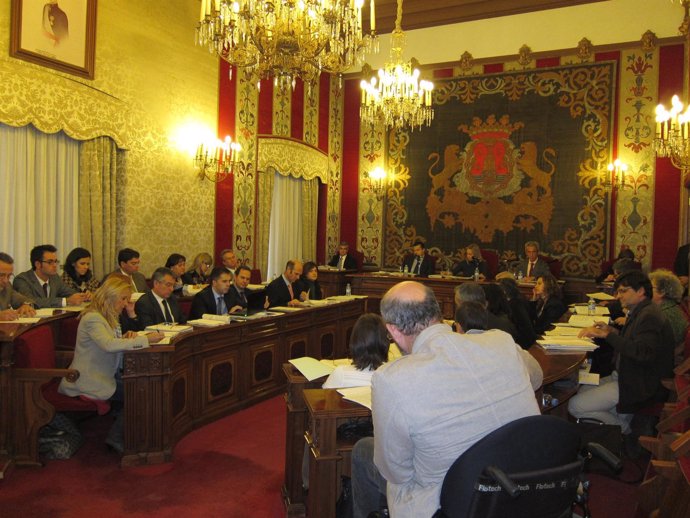 Imagen De Un Pleno Del Ayuntamiento De Alicante