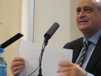 Fernández Díaz admite que Vía Nanclares "ha quedado en suspenso" por las expectativas generadas en presos tras el cese