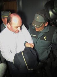 La juez atribuye 22 delitos al exchófer de Guerrero y éste critica el "tufillo político" del proceso