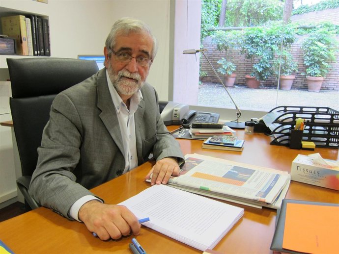 El Director Del Institut Ramon Llull, Vicenç Villatoro
