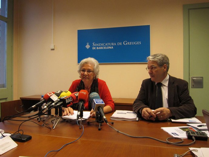 Síndica De Greuges De Barcelona, Mª Assumpció Vilà, Y Su Adjunto, Marino Villa