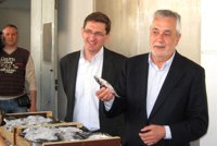 Griñán exige al Gobierno que deje de "mentir" sobre Andalucía