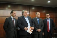 Oleaga comparecerá ante las Juntas y advierte de que los servicios especiales no se han suspendido "por capricho"