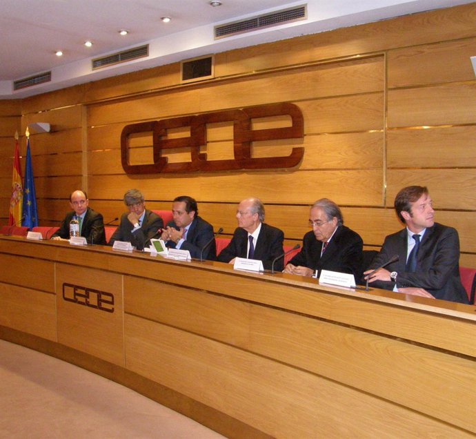 Presentación Del Libro 'Por La Productividad, Racionalidad Y Flexibilidad En La 