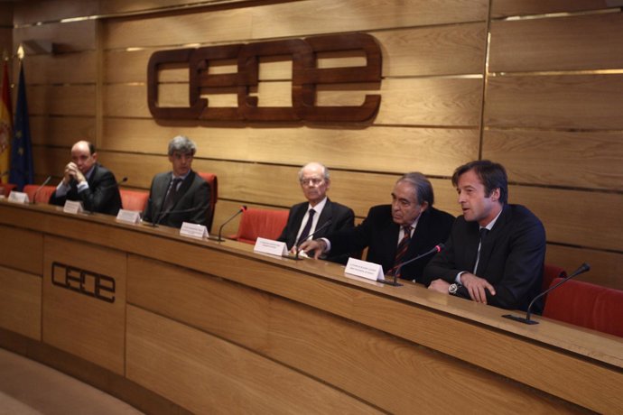 Presentación Del Libro 'Por La Productividad, Racionalidad Y Flexibilidad En La 