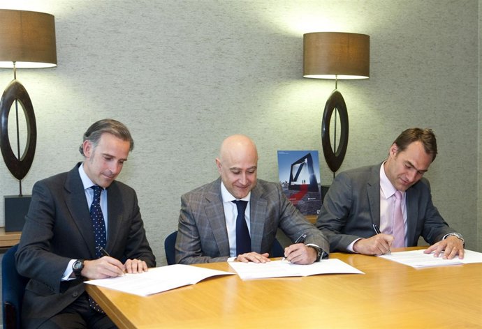 Firma Del Acuerdo Entre Allfunds Y Deutsche Bank