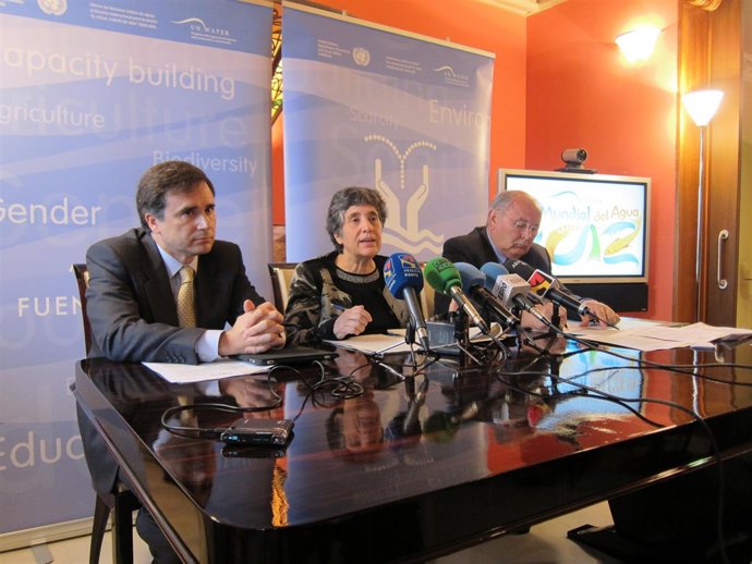  Xavier De Pedro, Josefina Maestu Y César Trillo