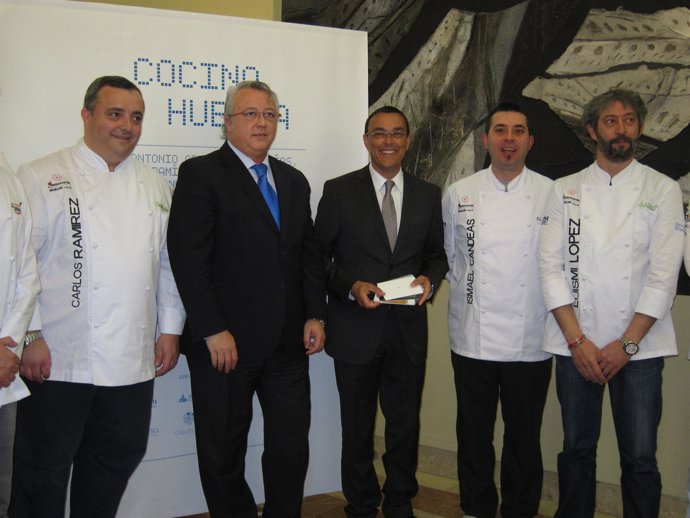 Ignacio Caraballo, Junto A Los Cocineros