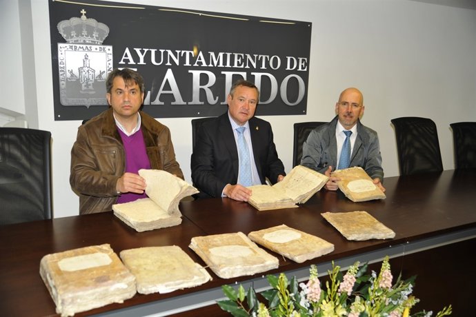 Libros De Actas Encontrados En Laredo         