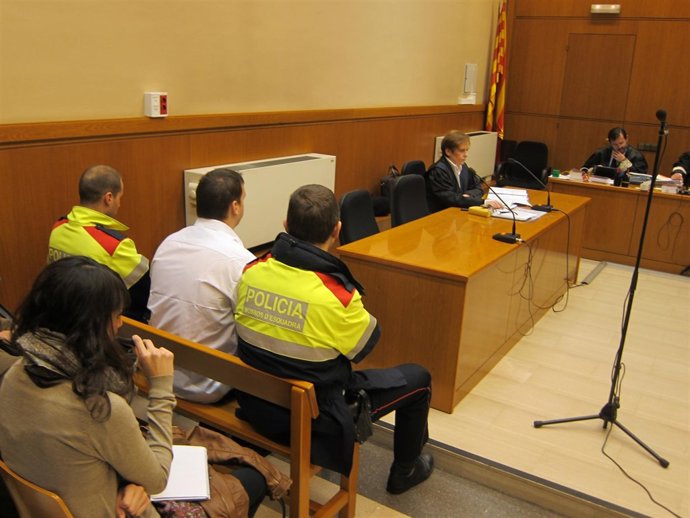 Juicio Al Acusado De Matar A Una Panadera En Un Atraco En 2010 En Barcelona