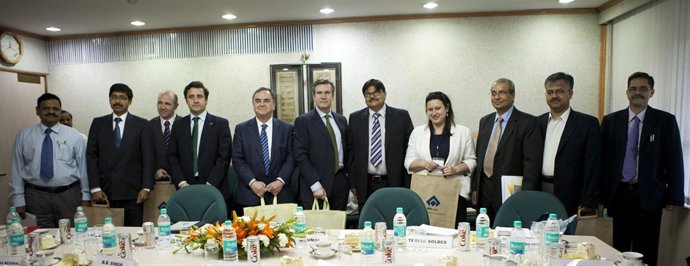 Bernabé Unda En La Misión Comercial A India