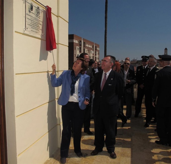 Inauguración Del Cuartel