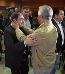 JAVIER ARENAS CON EL PRESIDENTE DE LA ASOCIACION DE AUTONOMOS