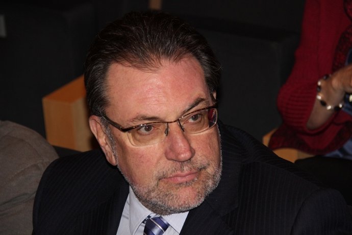 Conseller De Bienestar Social Y Familia, Josep Lluis Cleries