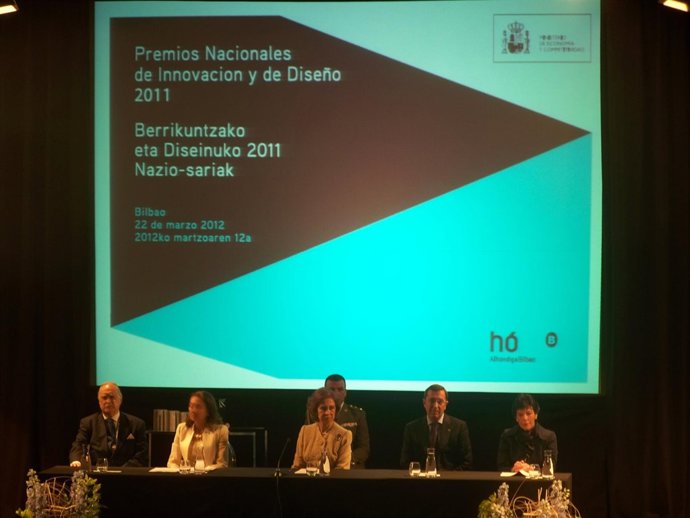 La Reina Doña Sofía En La Entrega De Los Premios Ala Innovación 2011