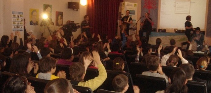 Alumnos Del Colegio Público 'San Vicente' De Huesca 