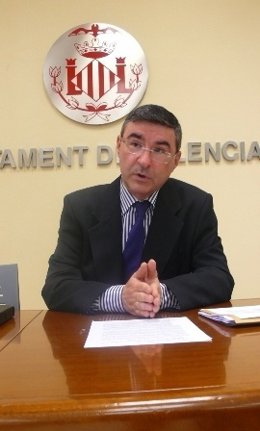 El Concejal Socialista Del Ayuntamiento De Valencia Pedro M. Sánchez.
