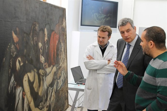 Ripoll Con Los Técnicos De La Luz De Las Imégenes