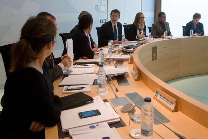 alberto nunez feijoo preside a reunion semanal do consello da xuntafoot: ana var