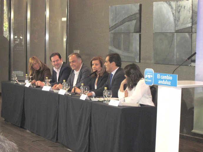 Acto Electoral Del PP En Córdoba Con La Ministra Fátima Báñez Y González Pons