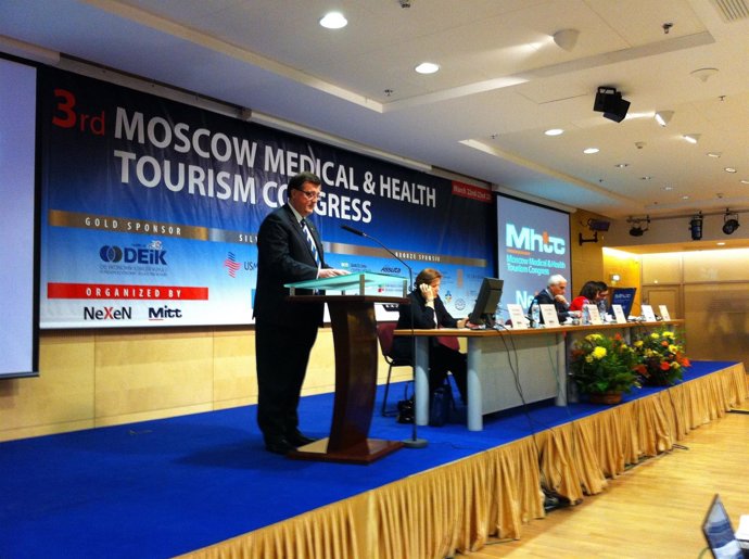 El Conseller F.X. Mena En El Salón De Turismo De Moscú