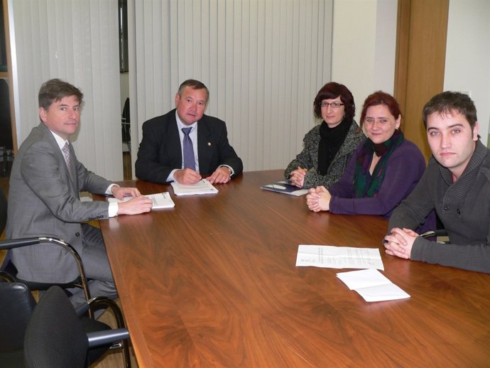 Firma Del Contrato De Atención Domiciliaria