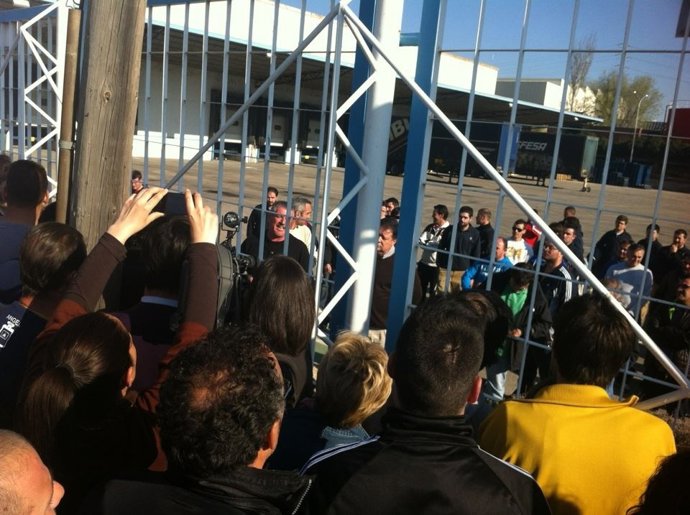 Unos 70 Trabajadores Y Comité De 'Unilever' , Encerrados Hasta El Domingo 