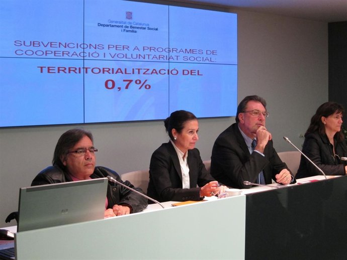 El Conseller Josep Lluís Cleries Y La Taula Tercer Sector