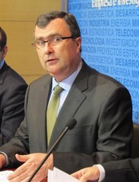 Gobierno regional adeuda a Latbus una "pequeña" parte de 2011 y este año "está más o menos al día"