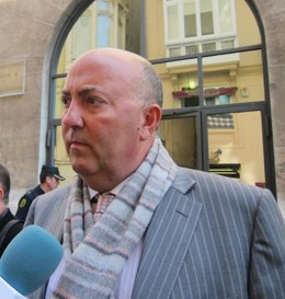 Armiñana, Presidente De Las Fallas De Especial Tras La Reunión Con Fabra        