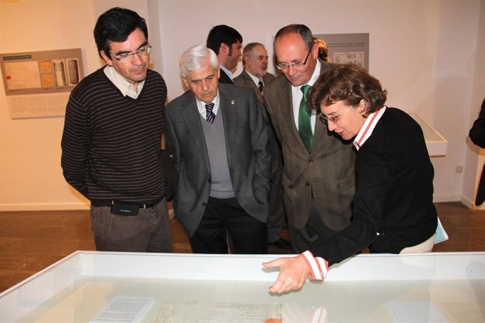 Una Muestra Aborda La Historia De Las Falsificaciones