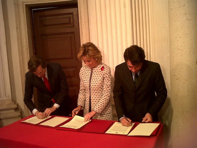 González Terol, Aguirre Y González Duranrte La Firma Del Convenio
